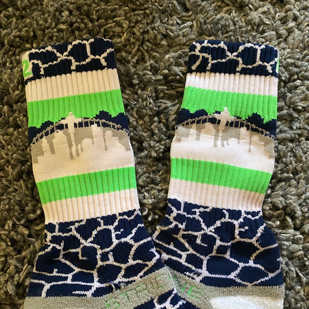 Seattle Seahawks bundle - Picture 5 of 6